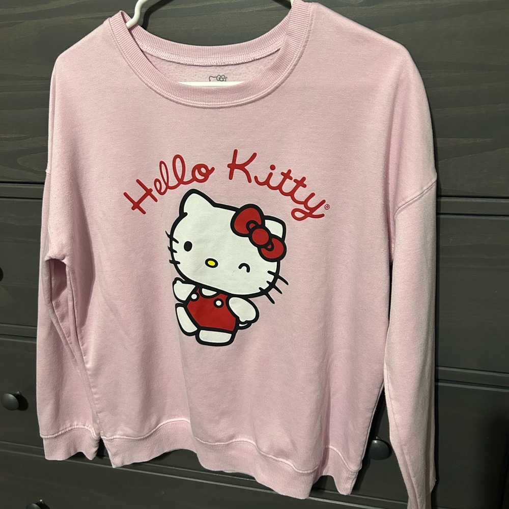 Sainio Hello Kitty crewneck sweater. Size Small.
